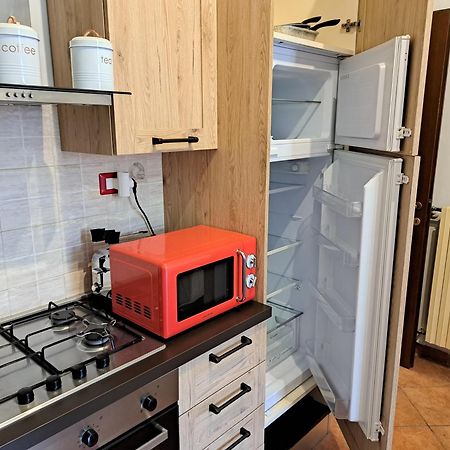 Dieghouse - Monolocale Con Cortile In Corte Lombarda Vicino Al Centro Monza Buitenkant foto